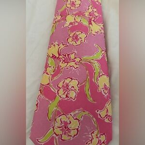 Lilly Pulitzer floral pink tie euc